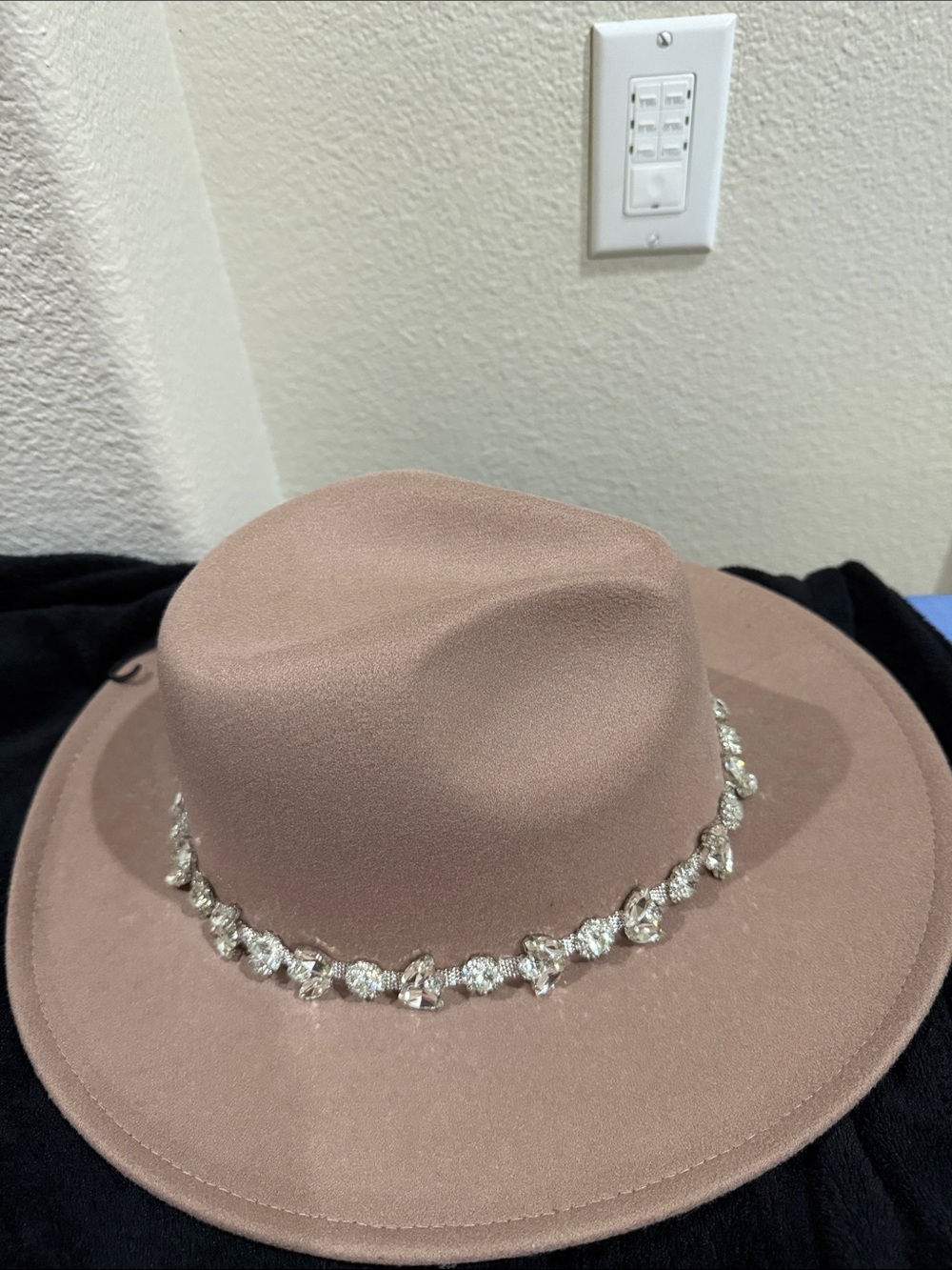 San Diego Hat NWOT Women's Blush Pink Embellished Felt Hat